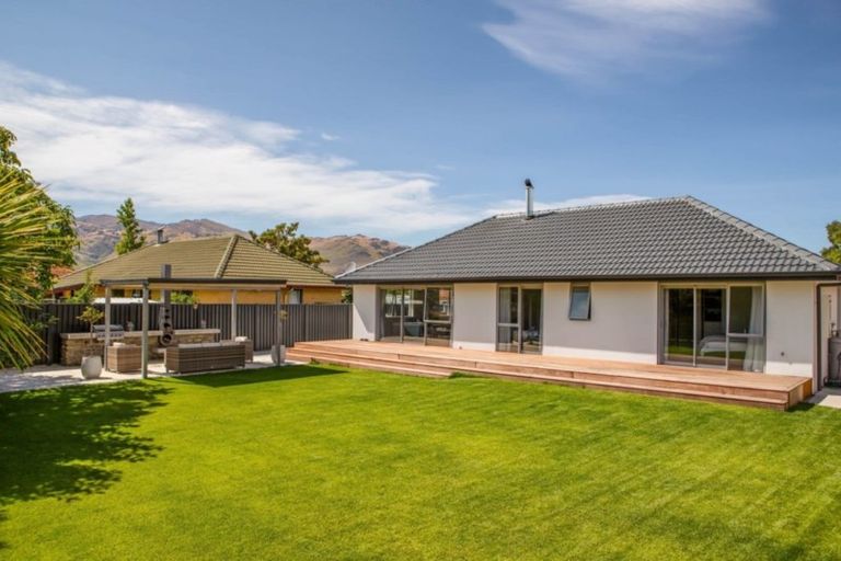 Photo of property in 140 Waenga Drive, Cromwell, 9310