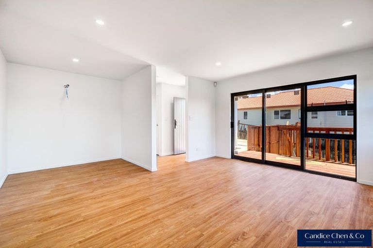 Photo of property in 74b Awaroa Road, Sunnyvale, Auckland, 0612