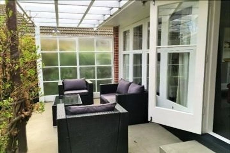 Photo of property in 9 Hampton Place, Burnside, Christchurch, 8053