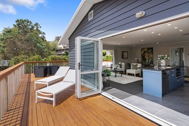 Photo of property in 7b Glenvar Road, Torbay, Auckland, 0630