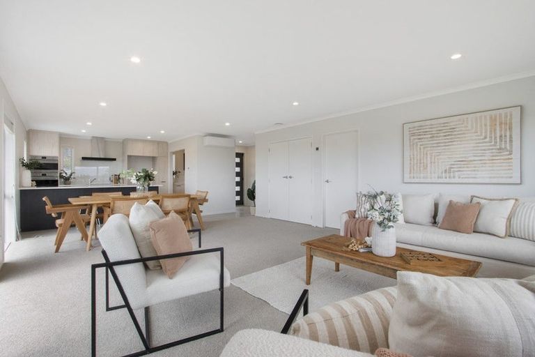 Photo of property in 17 Te Kaka Place, Omokoroa, 3114