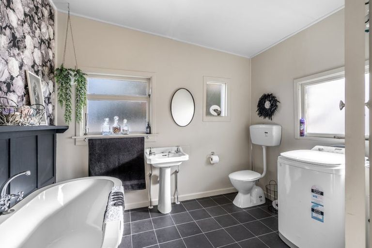 Photo of property in 258 Kelvin Street, Avenal, Invercargill, 9810