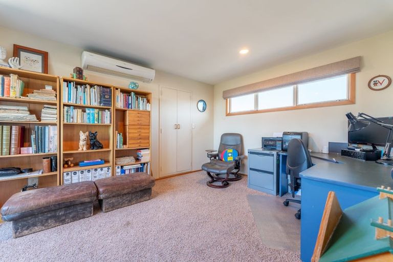 Photo of property in 1 Evans Street, Maori Hill, Timaru, 7910