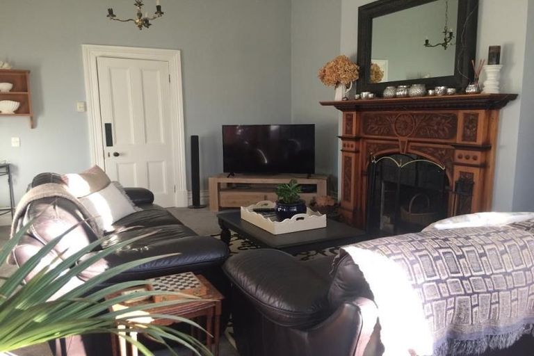 Photo of property in 10 Rawhiti Street, Vogeltown, New Plymouth, 4310