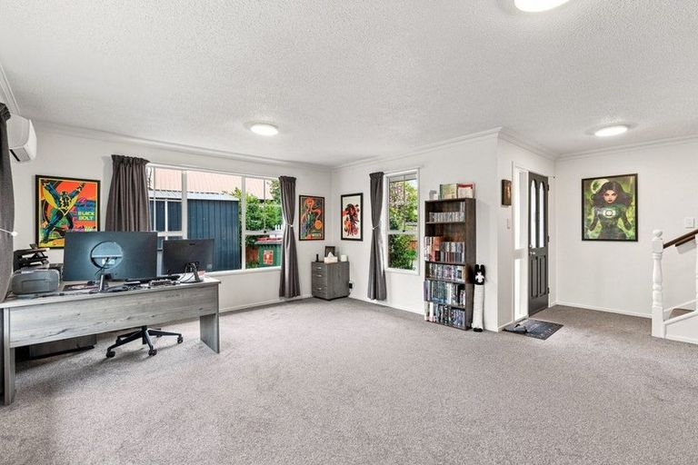 Photo of property in 2/23 Montclare Avenue, Ilam, Christchurch, 8041