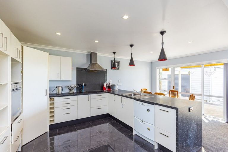 Photo of property in 17 Edward Street, Pahiatua, 4910