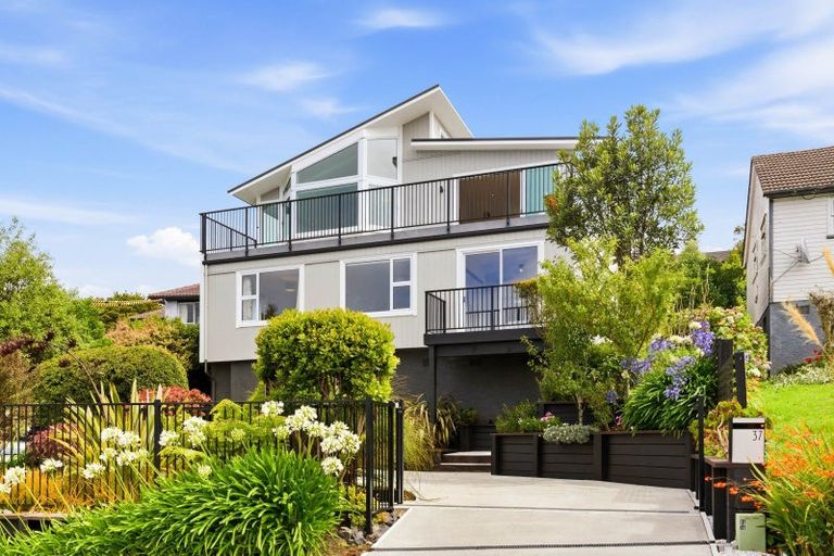 Photo of property in 37 Earls Road, Saint Clair, Dunedin, 9012