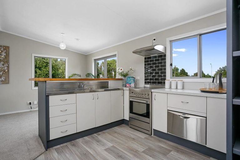 Photo of property in 18e Acacia Avenue, Kihikihi, Te Awamutu, 3800