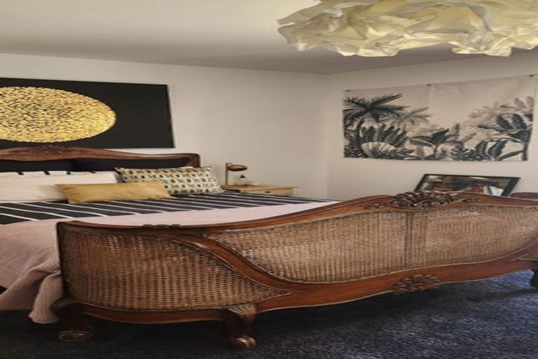 Photo of property in 11 Rimu Street, New Lynn, Auckland, 0600