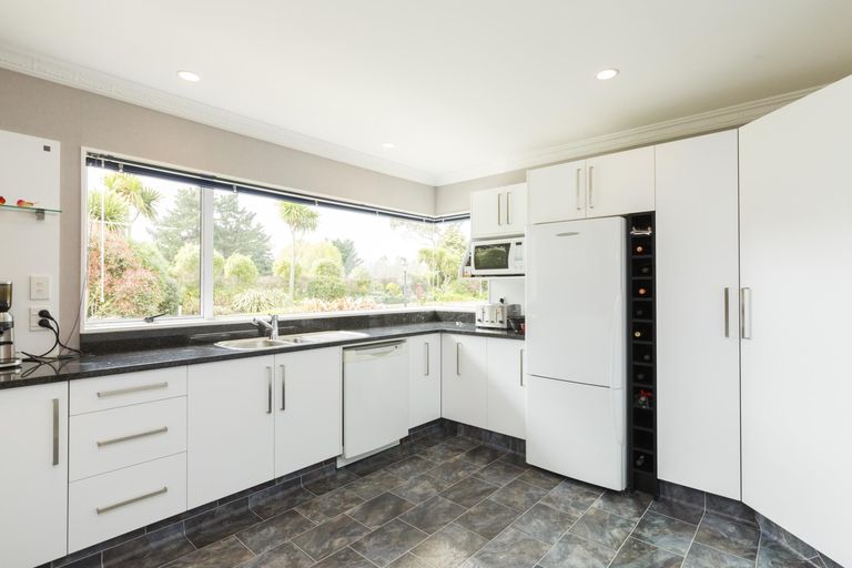 Photo of property in 46 Ruffs Road, Bunnythorpe, Feilding, 4775