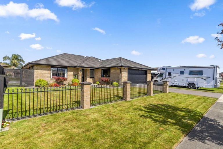 Photo of property in 54 Carroll Place, Owhata, Rotorua, 3010