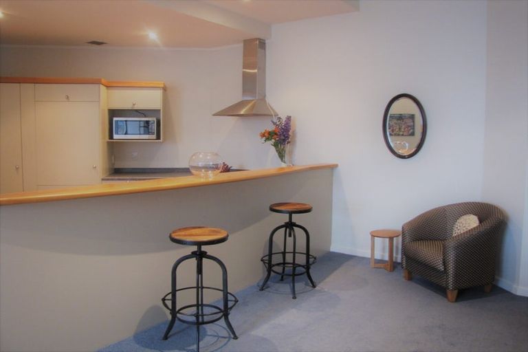 Photo of property in 8/37 Majoribanks Street, Mount Victoria, Wellington, 6011