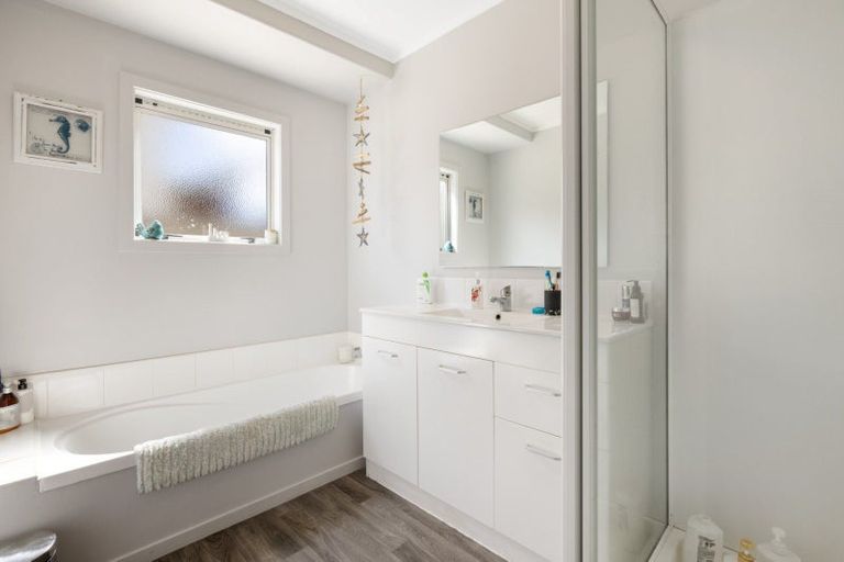 Photo of property in 54 Meadowland Street, Matua, Tauranga, 3110