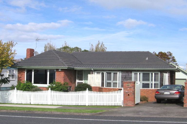 Photo of property in 34 Ganymede Place, Half Moon Bay, Auckland, 2012