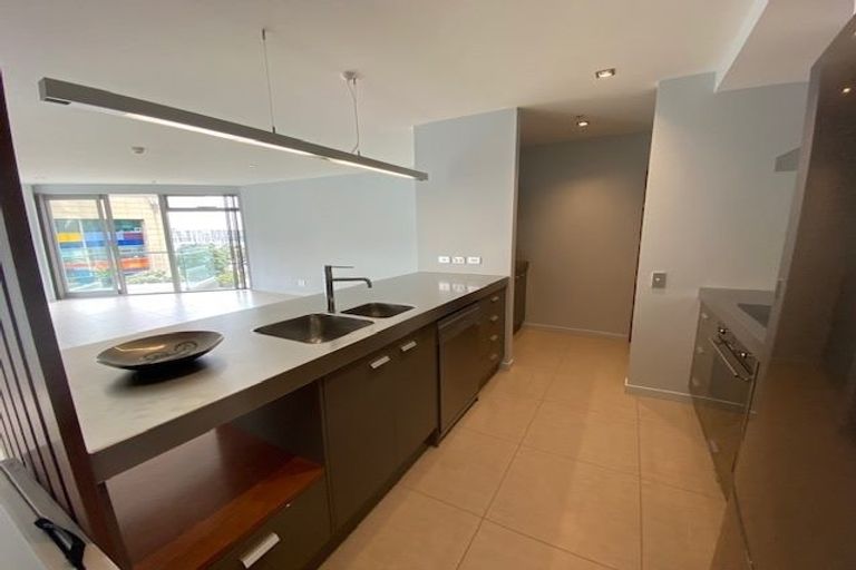 Photo of property in Piermont Apartments, 3a/82 Cable Street, Te Aro, Wellington, 6011