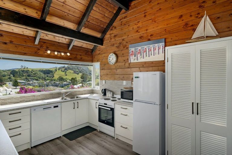Photo of property in 23 Haddon Crescent, Whitianga, 3510
