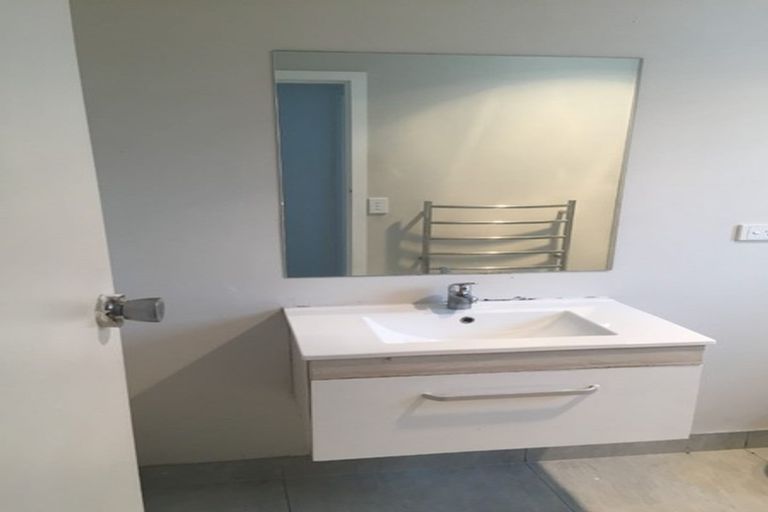 Photo of property in 161 Chichester Drive, Rosehill, Papakura, 2113