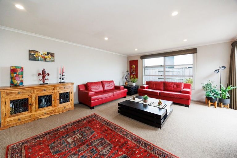Photo of property in 46 Rosalie Terrace, Kelvin Grove, Palmerston North, 4414
