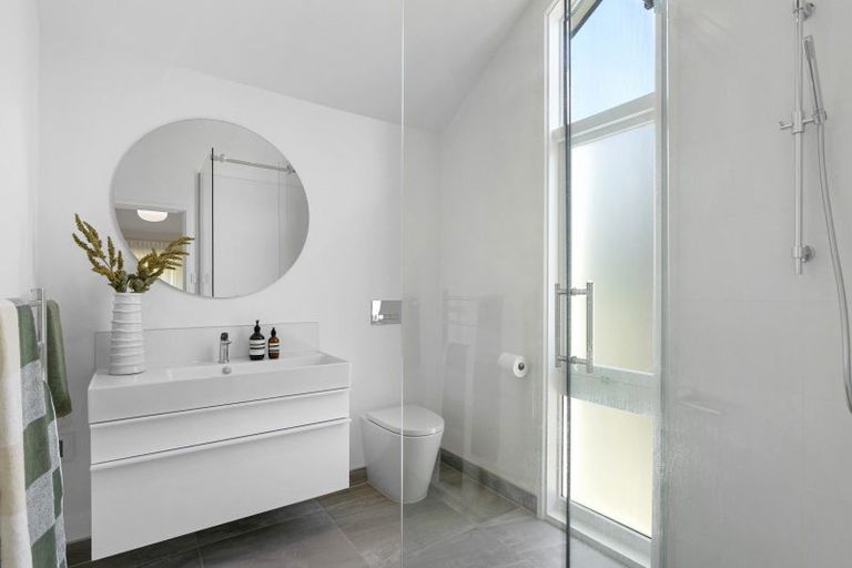 Photo of property in 22 Tuirau Place, Ilam, Christchurch, 8041