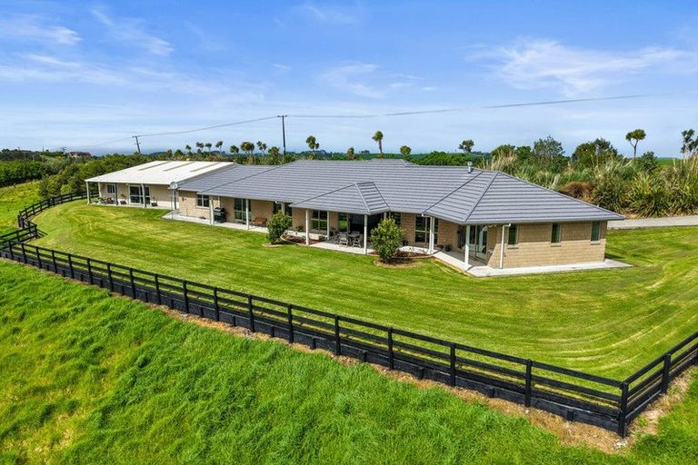 Photo of property in 1518 Old North Road, Helensville, 0875