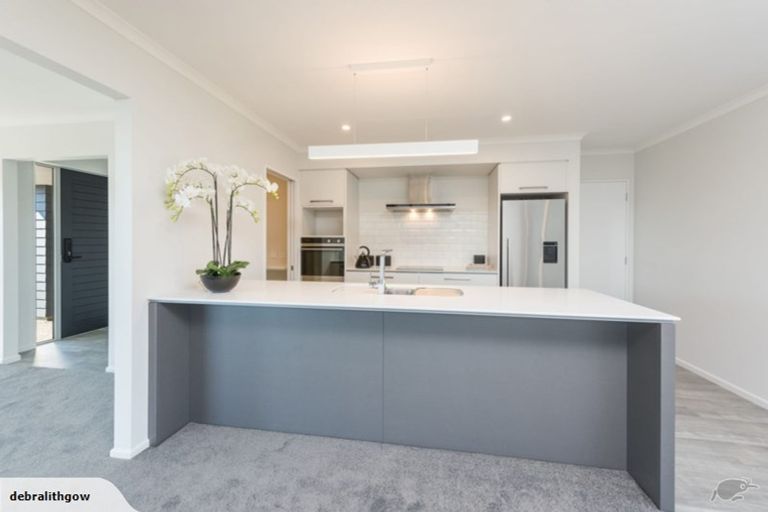 Photo of property in 18 Hart Road, Hauraki, Auckland, 0622