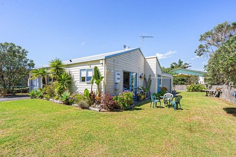 Photo of property in 56 Bream Bay Drive, Ruakaka, 0116