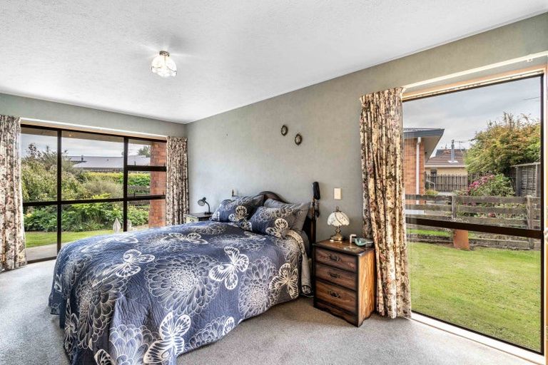 Photo of property in 24 Waterford Drive, Winton, 9720