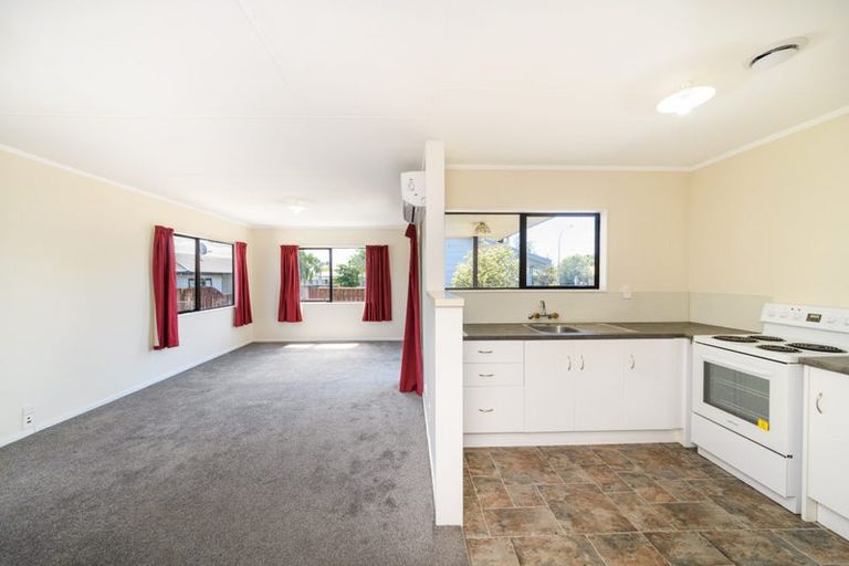 Photo of property in 54a Benmore Avenue, Cloverlea, Palmerston North, 4412
