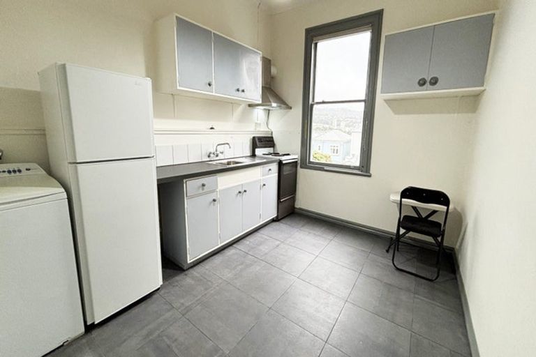 Photo of property in 92 Austin Street, Mount Victoria, Wellington, 6011