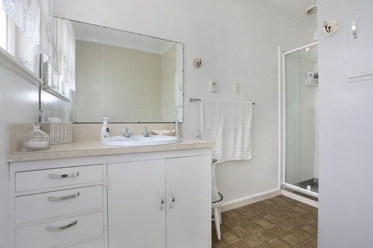 Photo of property in 26 Oxford Street, Marton, 4710