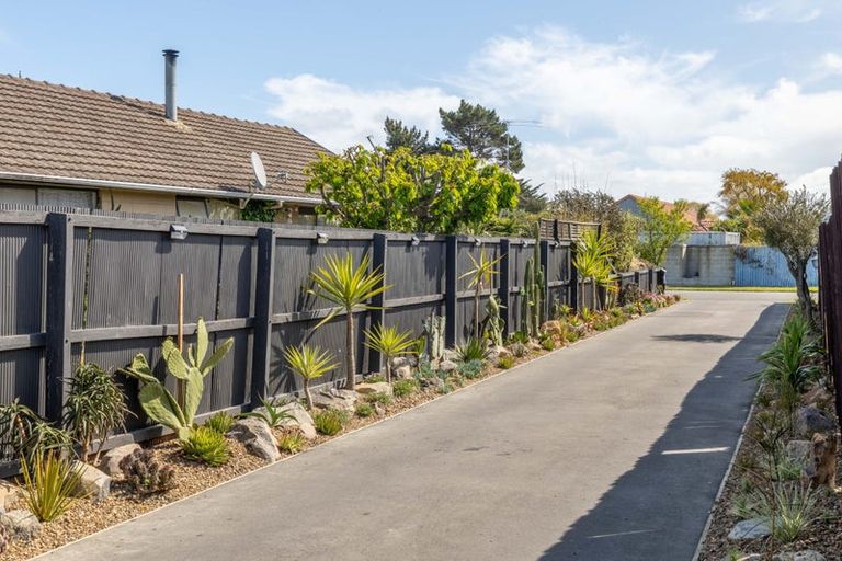 Photo of property in 30 Woodgrove Avenue, North New Brighton, Christchurch, 8083