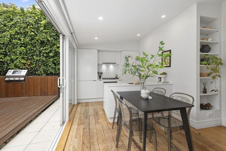 Photo of property in 20 Wallace Street, Mount Cook, Wellington, 6021