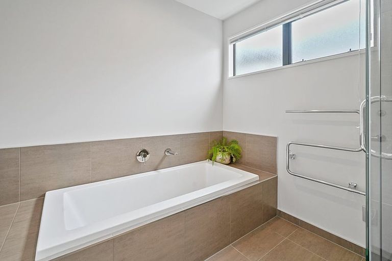 Photo of property in 52 Sioux Avenue, Wigram, Christchurch, 8042