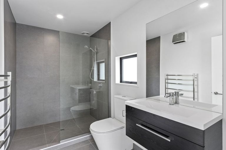 Photo of property in 1/55 Cleveland Street, Edgeware, Christchurch, 8013