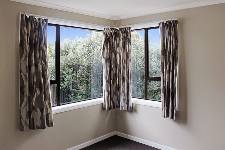 Photo of property in 96 Mcfaddens Road, St Albans, Christchurch, 8052