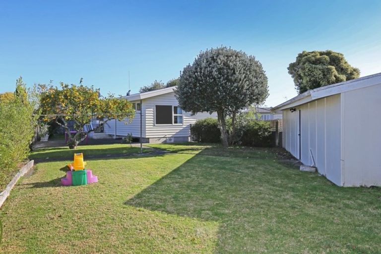 Photo of property in 25 Alamein Crescent, Onekawa, Napier, 4110