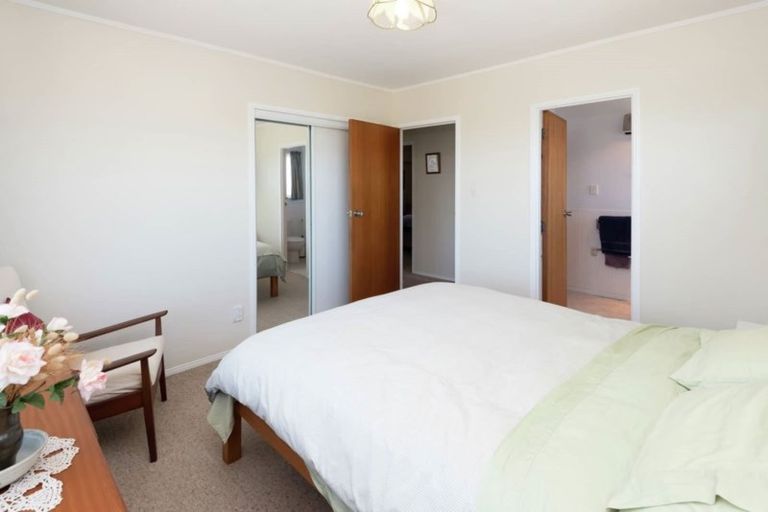 Photo of property in 22 Haseler Crescent, Howick, Auckland, 2014
