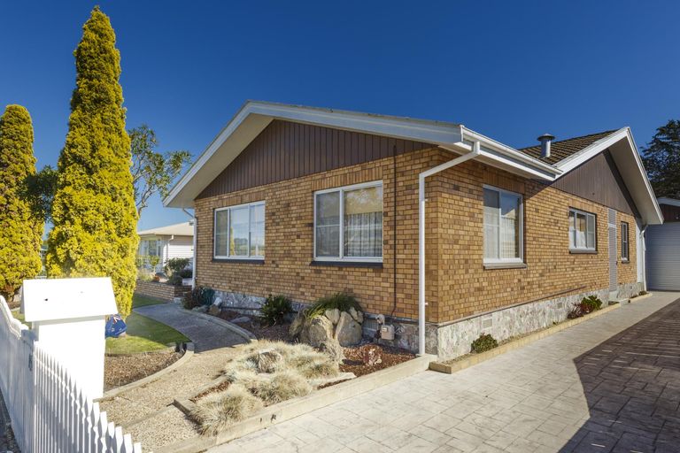 Photo of property in 15 Anglesey Place, Awapuni, Palmerston North, 4412