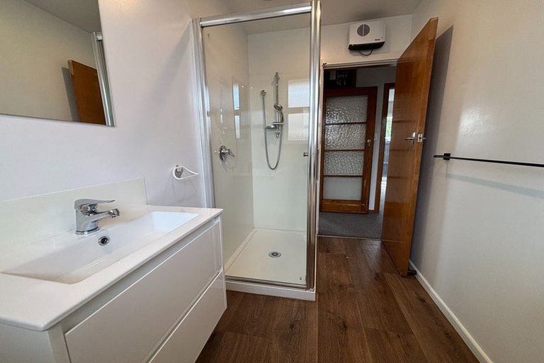 Photo of property in 4/19a Torrens Road, Hillmorton, Christchurch, 8024