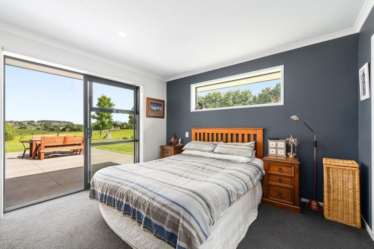 Photo of property in 29 Vogel Street, Halcombe, Feilding, 4779