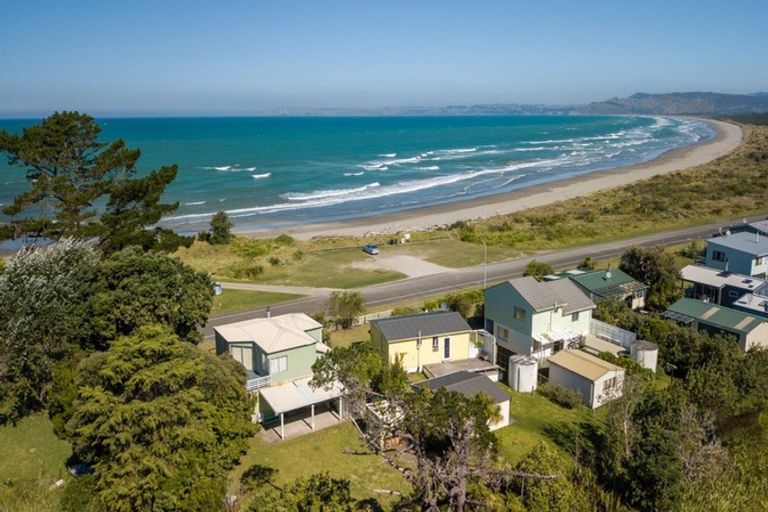 Photo of property in 41 Judges Parade, Mahia, Nuhaka, 4198