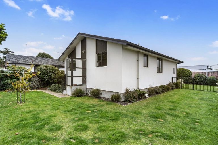 Photo of property in 16b Ottawa Road, Wainoni, Christchurch, 8061