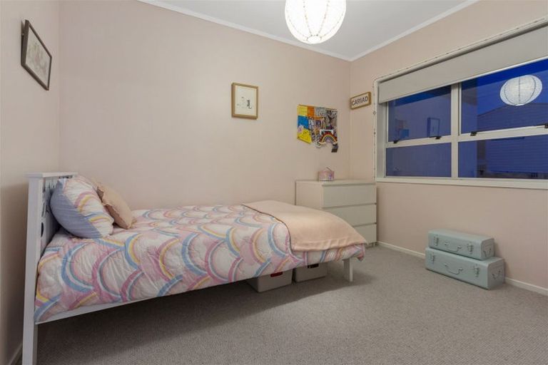 Photo of property in 2/101 Kowhai Road, Mairangi Bay, Auckland, 0630