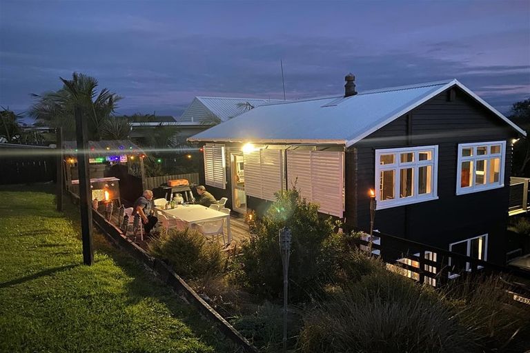 Photo of property in 162 Pukehina Parade, Pukehina, Te Puke, 3189