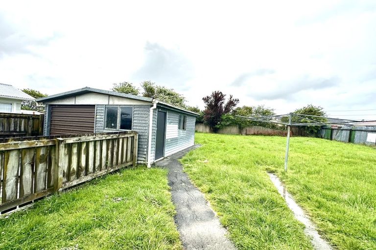 Photo of property in 106 Cargill Street, Papakura, 2110