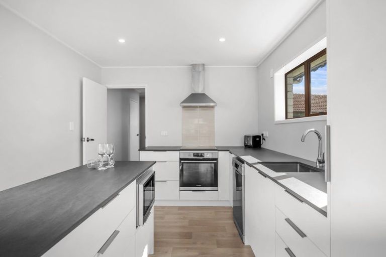 Photo of property in 36b Grand Vue Road, Kawaha Point, Rotorua, 3010