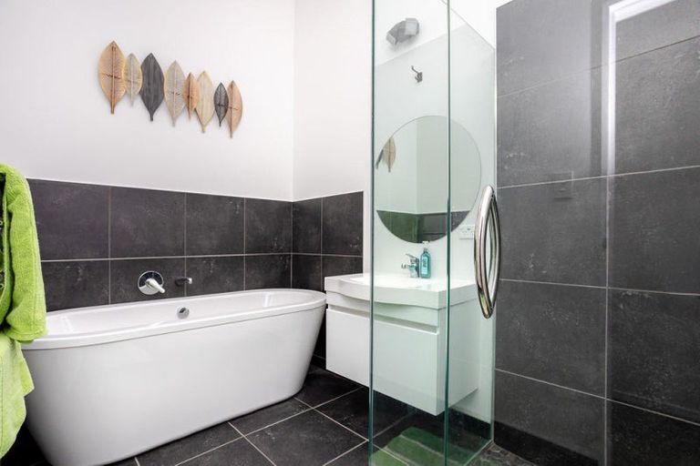 Photo of property in 97 Adelaide Road, Dannevirke, 4930