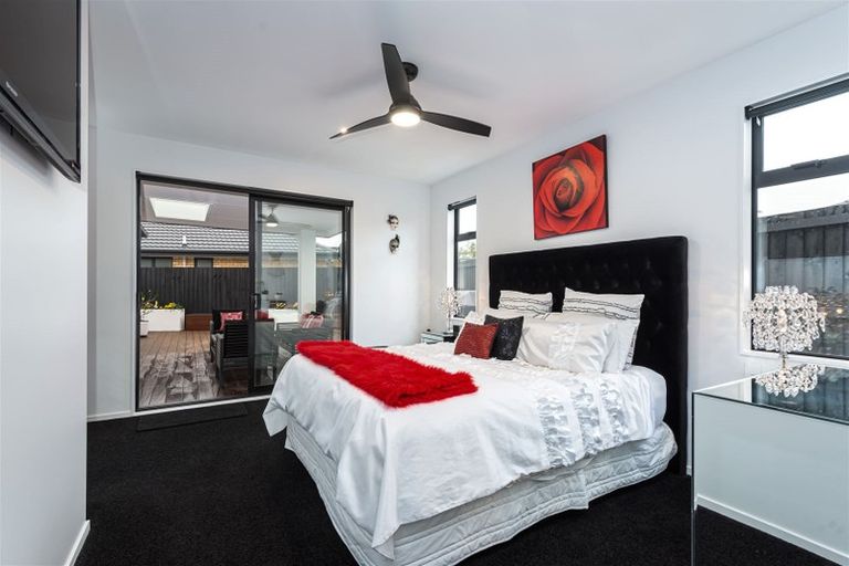 Photo of property in 5 Evelyn Crescent, Marshland, Christchurch, 8083