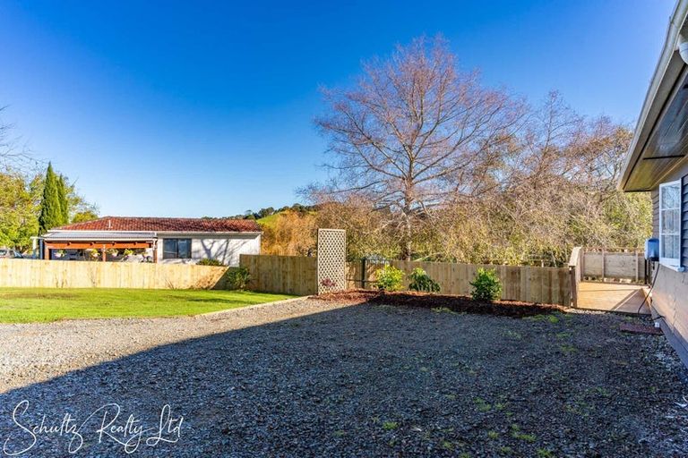 Photo of property in 17a Ash Street, Maungaturoto, 0520