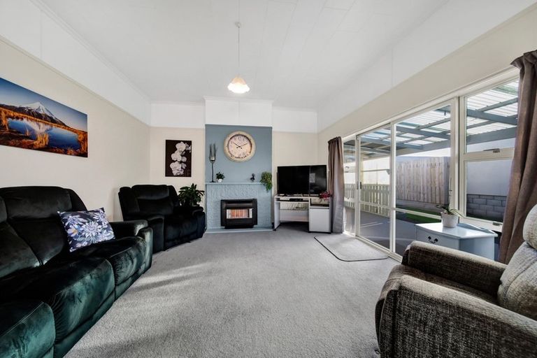 Photo of property in 7 Lincoln Street, Patea, 4520